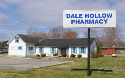 At a Tennessee Crossroads, Two Pharmacies, a Monkey, and Millions of Pills